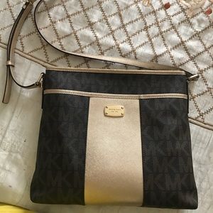 MK crossbody purse. Very well maintained.